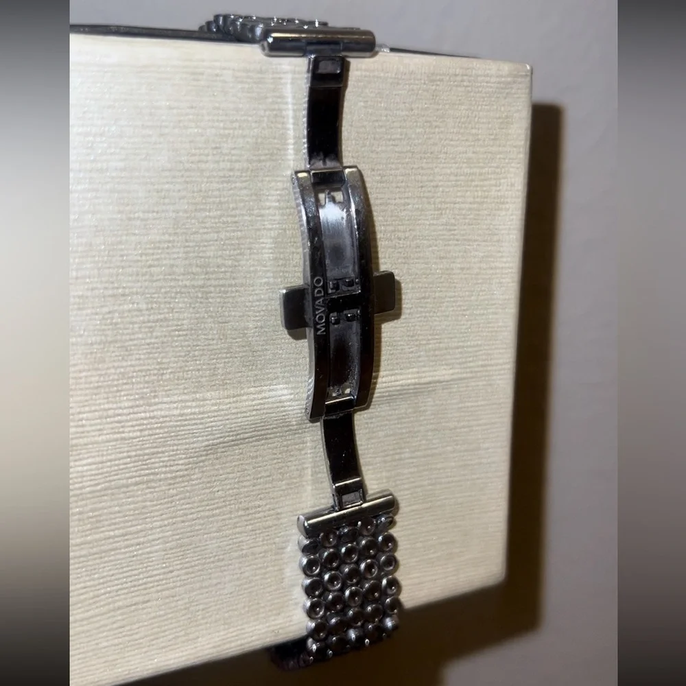 MOVADO Silver Diamond Watch *GOOD CONDITION* - Picture 3 of 4